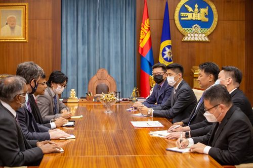 Ерөнхийлөгч У.Хүрэлсүхэд АХБ-ны төлөөлөгчид бараалхав